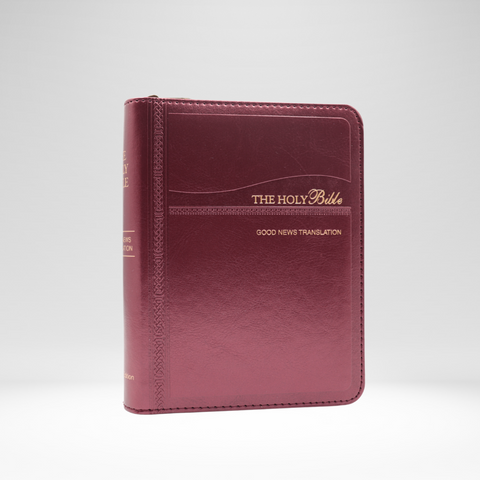 Good News Bible Catholic Edition - Compact, colour illustrations, zipper