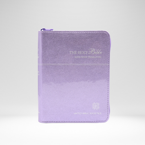 Good News Bible Catholic Edition - Compact, colour illustrations, zipper